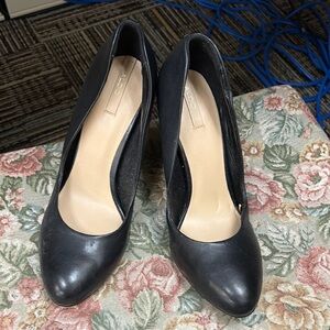 Aldo black leather heels